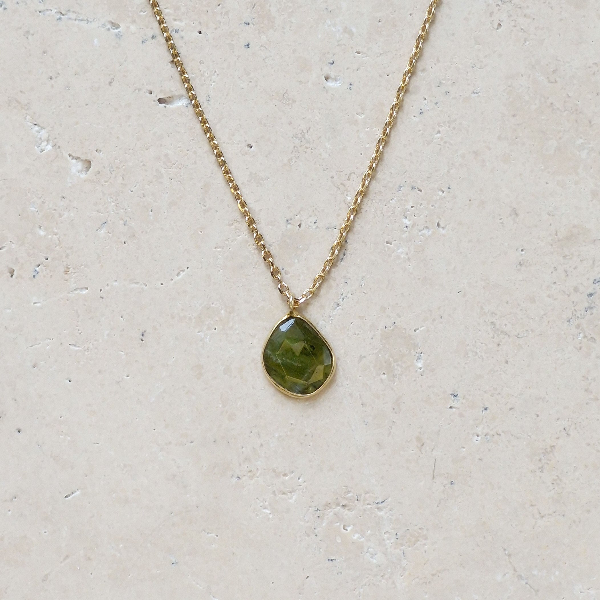 KANDY NECKLACE